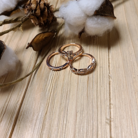 ๐๐BACK IN STOCK!๐๐3 PC Rose Gold Plated ring - Picture 6 of 12